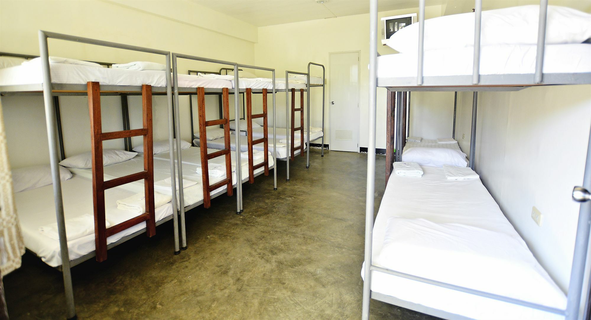 Reddoorz Plus Near Vigan Convention Center Экстерьер фото