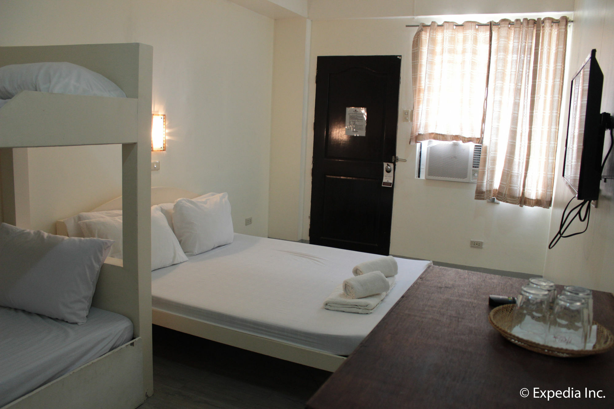 Reddoorz Plus Near Vigan Convention Center Экстерьер фото