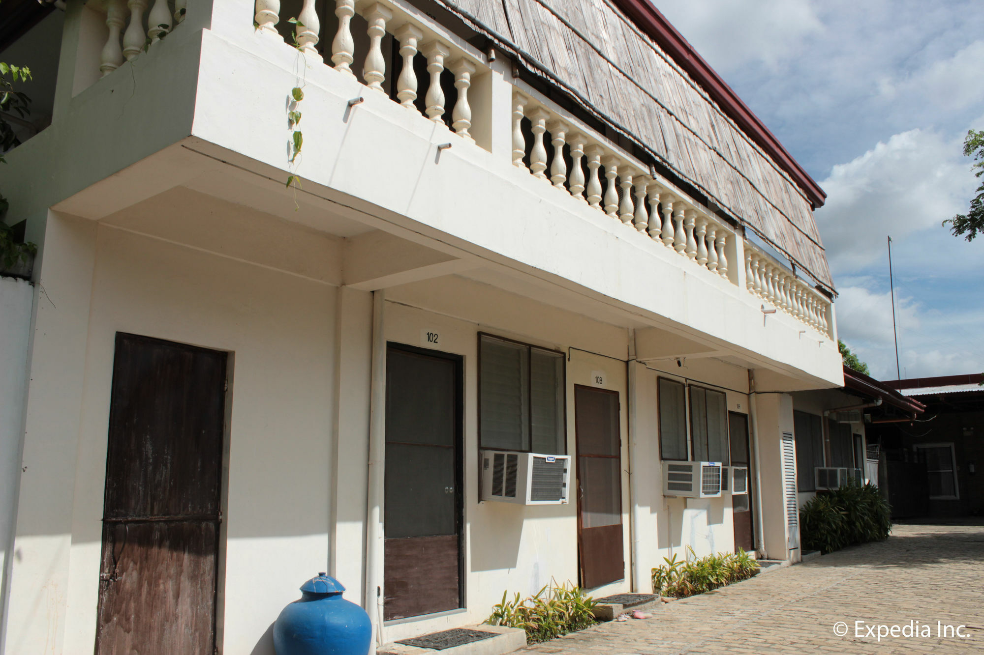 Reddoorz Plus Near Vigan Convention Center Экстерьер фото